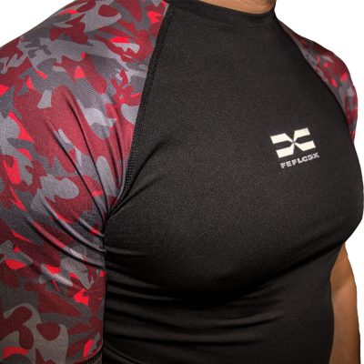 FEFLOGX Sportshirt, Rashguards Camouflage, Detail Brust (weiß), Sportshirt.