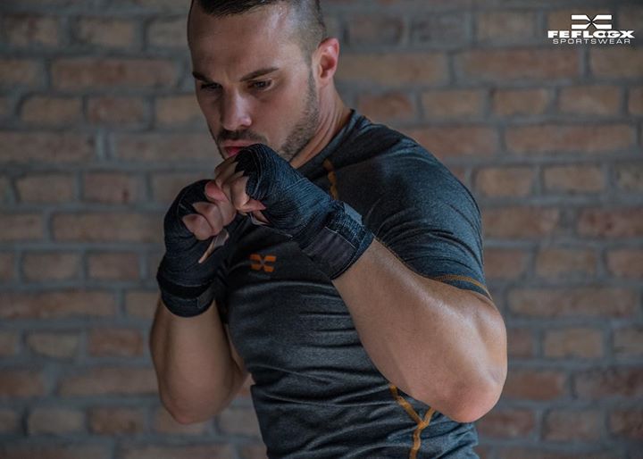 FEFLOGX Compression Rashguard, Boxtraining beim Urban Workout.