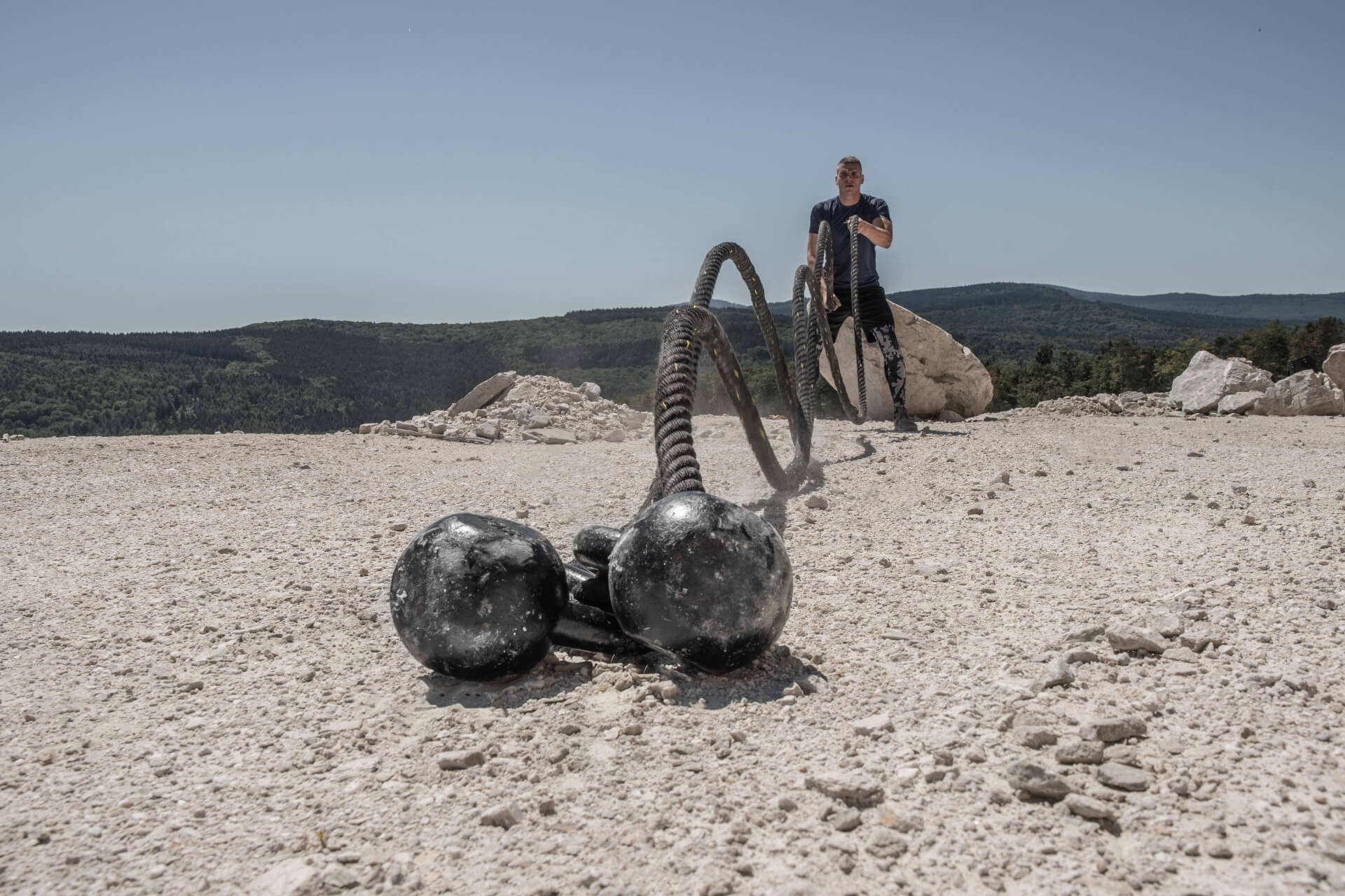 FEFLOGX Sportswear Funktionsshirt Pure und Leggings Camouflage, Battle Rope Workout (4).