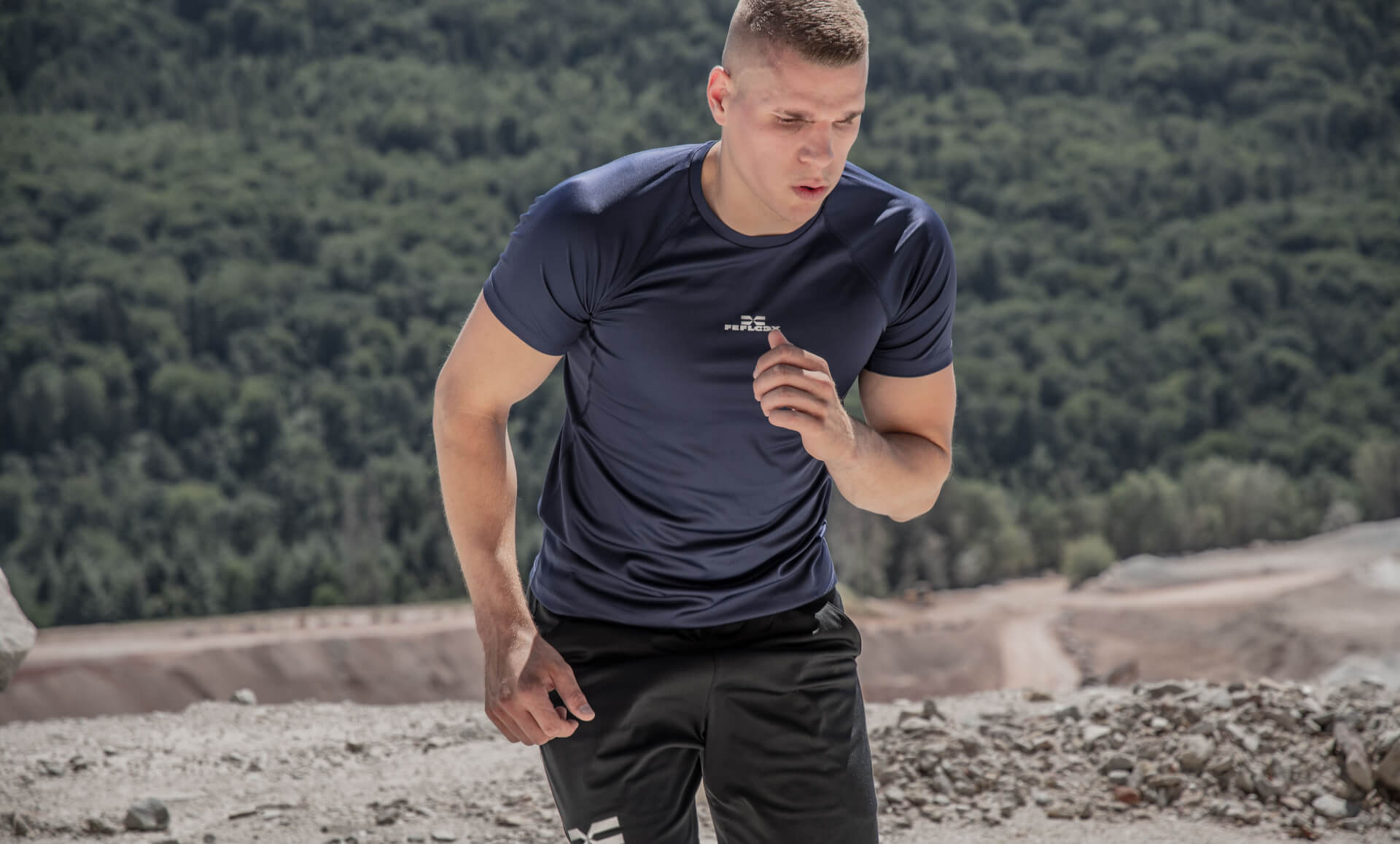 FEFLOGX Sportswear Funktionsshirt Pure, Steinbruch Workout, Bein-Arbeit.