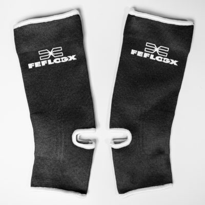 FEFLOGX Sportswear Knöchelschutz excellent Movement, äußere Seitenansicht der Fußbandage, Knöchelbandage (1).