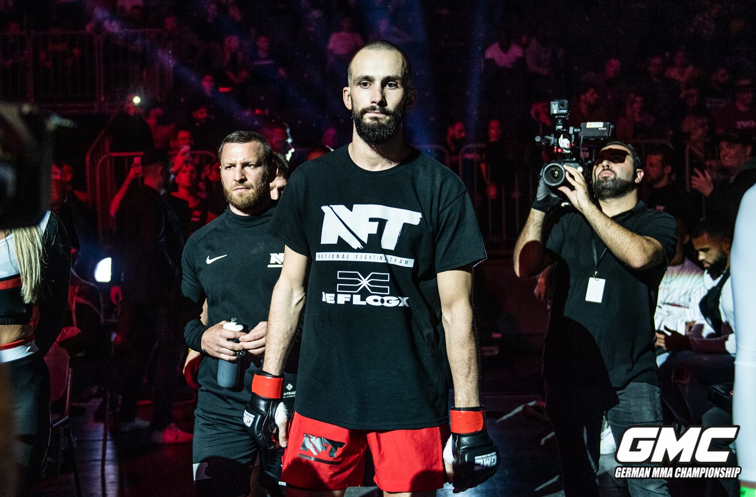 FFX Trainingsanzug Oktagon MMA Fighter Christian Eckerlin Support