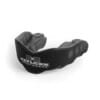 Hoch-professioneller Multi Zahnschutz Excellent Striker von FEFLOGX Sportswear, Profi MMA Mundschutz Boxen Zahnschutz MMA Kampfsport Mouthguard, multifunktional vielseitig einsetzbar, Muay-Thai, Kampfsport Mundschutz Kickboxen, Rugby & viele mehr, für jegliche Kontaktsportarten & Kampfsportarten, höchster Komfort & erstklassige Atemwegskanäle, max. bester Schutz, mit sehr hygienischer Aufbewahrungsbox & Anleitung auf der Verpackung, mit FFX Logo in gold & weiß (14).