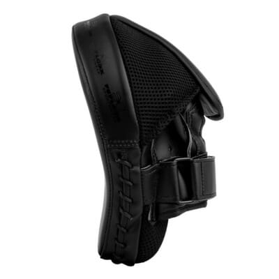 Hoch-professionelle Boxpratzen von FEFLOGX Sportswear mit Klettverschluss aus hochwertigstem Leder & besten Materialien für max. Langlebigkeit & extreme Strapazierfähigkeit. Super-bequeme Handpratzen Schlagpolster mit höchstem Schutz & hervorragender Polsterung. Boxing-Pads Pratzen Boxen Kickboxen Muay-Thai Thaiboxen MMA & viele mehr. Max Schlagkraft & sportlich-elegantes Fight-Design. Seitliche Ansicht der extrem hochwertigen Materialien & Verarbeitung.