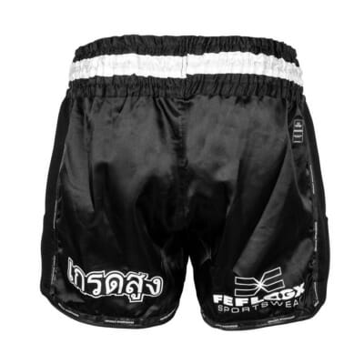 FFX Muay Thai Shorts Fight Performance von FEFLOGX Sportswear in schwarz, rot & blau. Hoch-professionelle, ergonomisch entwickelte & super-bequeme Thaibox Hose, extrem hochwertige & max. Robuste Fight Shorts, hoch-funktionelle, enorm langlebige Muay Thai Hose, Thaibox Shorts, hintere Ansicht, schwarz.