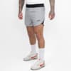 FFX 2 in 1 Performance Sport Shorts Fight Striker von FEFLOGX Sportswear, extrem hochwertige Gym Fight Shorts mit Tight Shorts, 2 in 1 Shorts, MMA Shorts, 2 in 1 Laufhose Herren, 2 in 1 Laufshorts in hellgrau, dunkelgrau & schwarz, seitliche Ansicht links vorne der hellgrauen Sportshorts.