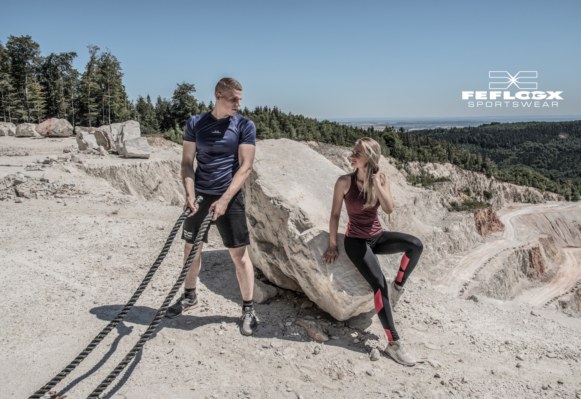 FEFLOGX Sportswear Pure Motion Kollektion für Damen und Herren, Couple Workout (2).